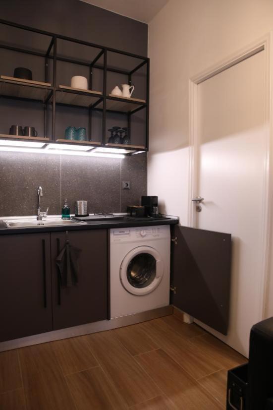 Super Stylish Apartments In The Heart Of Athens! Экстерьер фото